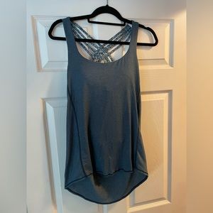 Women’s Lululemon Athletic Crisscross tank